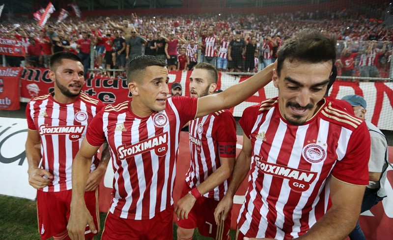 Τον περιμένουν πως και πως!