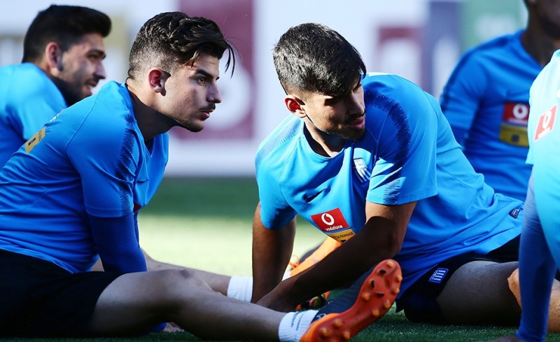 Ήττες για τους μικρούς