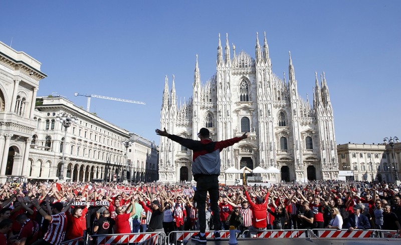 Ζήλεψαν οι Ιταλοί τον λαό του Θρύλου!