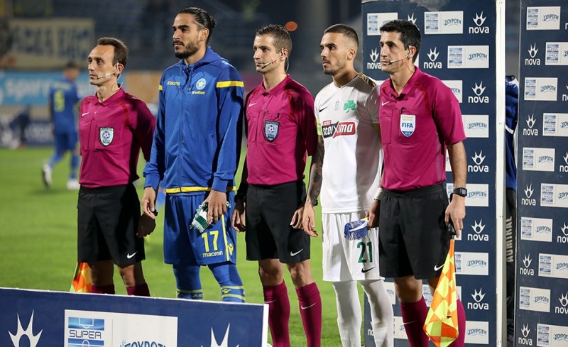 Στην Τρίπολη ο Σκουλάς είδε πέναλτι, στη Νέα Σμύρνη όχι...