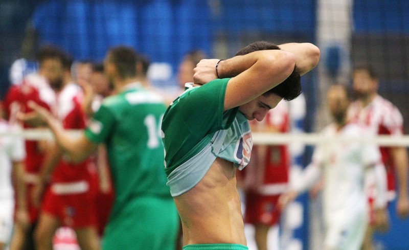 Κρίμα να χάνει ο κόσμος τέτοιο γλέντι!