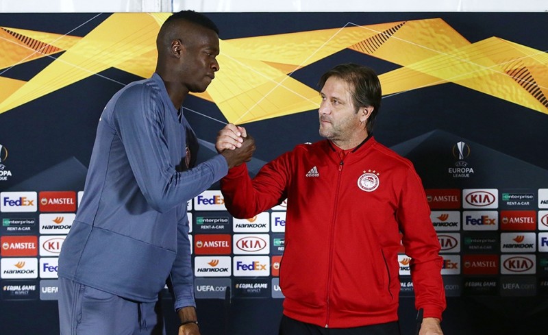 Εκεί θέλει να 