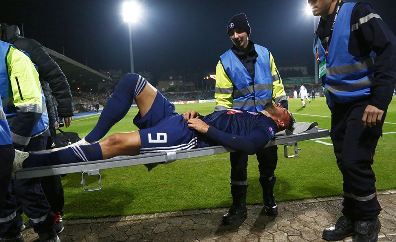 Εξετάσεις στο γόνατο ο Γκερέρο