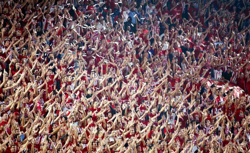 Η ουσία δεν είναι να δικαιωθεί ο πιο σωστός τρόπος σκέψης και αντίδρασης αλλά να βγει  νικητής ο Ολυμπιακός μας...