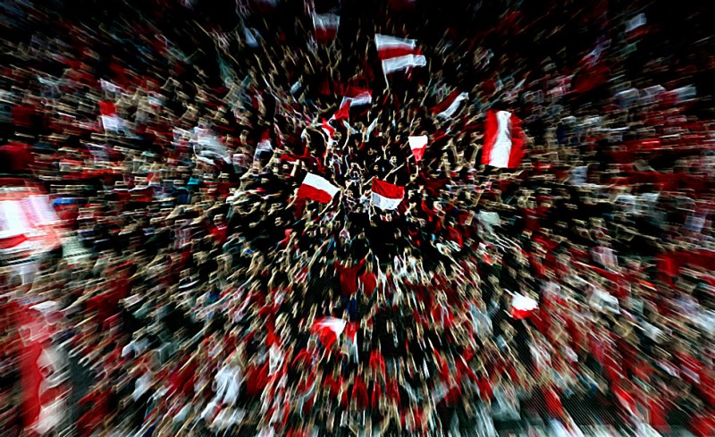 Εσύ, θα είσαι δίπλα στον Θρύλο;