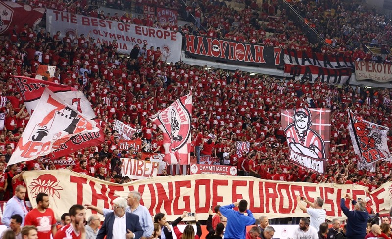 «Το απίστευτο κοινό του Πειραιά»