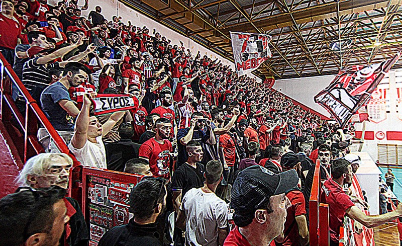 «Πρώτα Ρέντη, μετά Παπαστράτειο» (video)