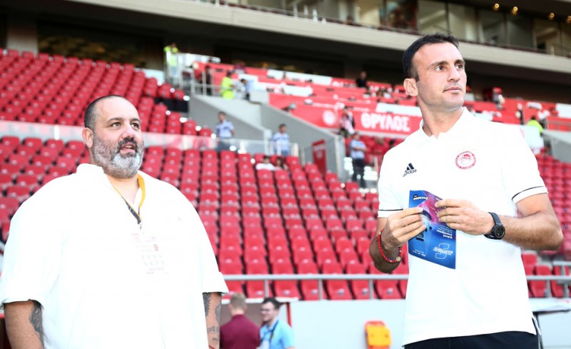 «Όλοι στο κάστρο μας, δίπλα στους μαχητές μας»