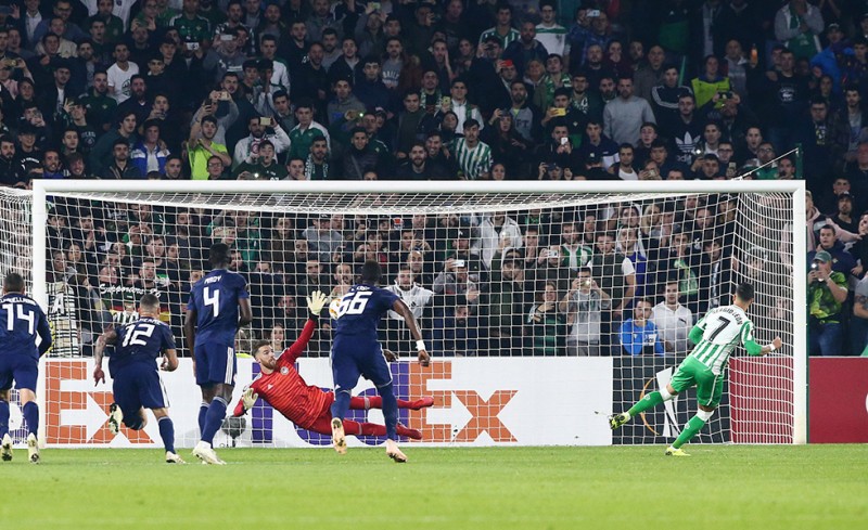 Τρομερός ο Σα, είπε «όχι» σε πέναλτι! (video)