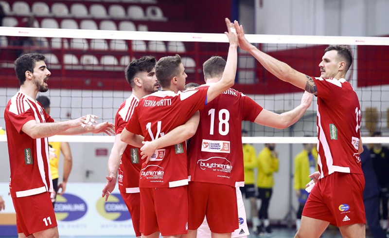 Με Φοίνικα για το 36-0