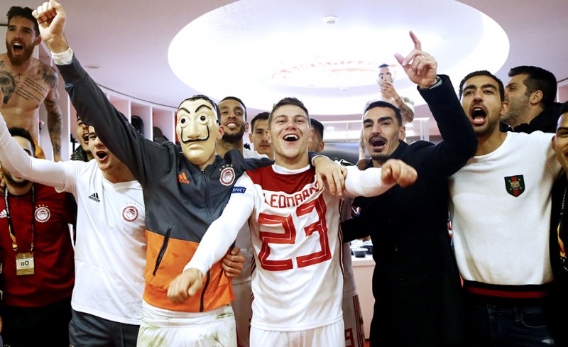 Δεν μας πέφτει με τίποτα...