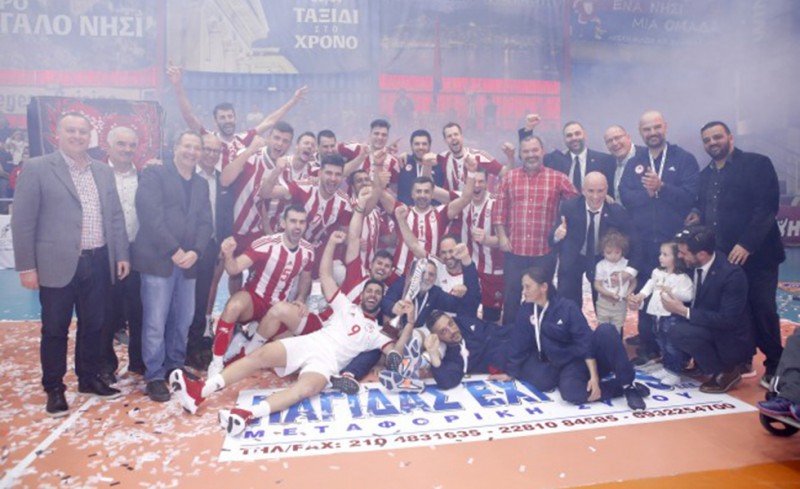 Θρυλική ανασκόπηση: Όλα στον Πειραιά!