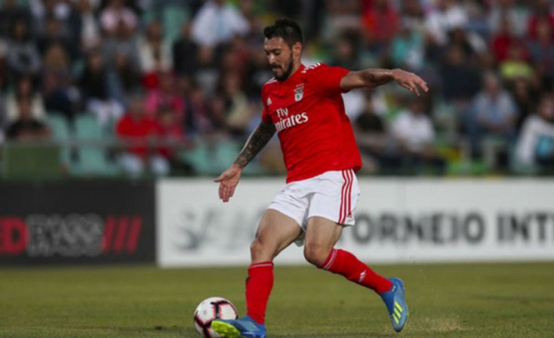 Γράφουν ξανά για Φερέιρα, αλλά...