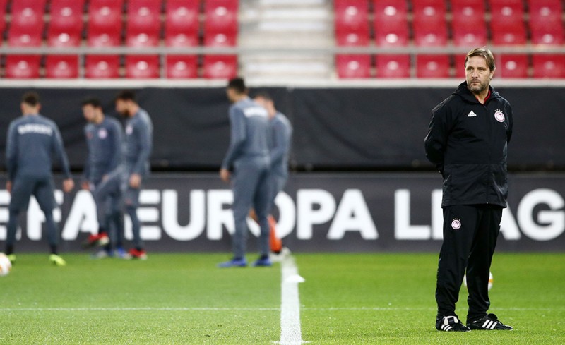 Ξεκαθαρίζει για επιθετικό