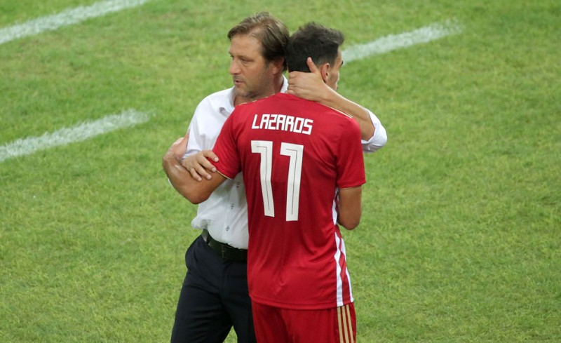 Μέσα Λάζαρος και Ναουέλ