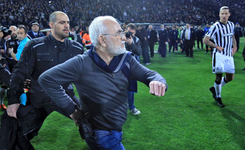 Αλήθεια, τι έκανε ο Σαββίδης στο Μαξίμου;