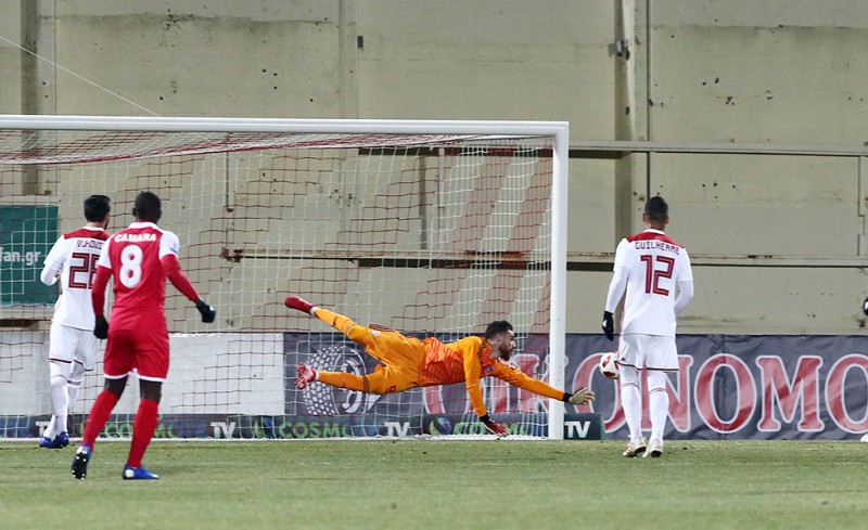 Ανεπηρέαστος ο Σα...