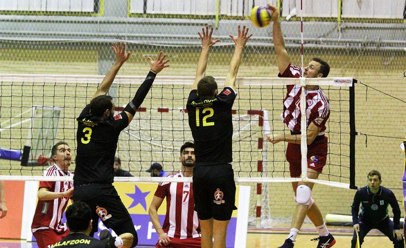 ΑΕΚ-Ολυμπιακός 1-3 σετ (Τελικό)