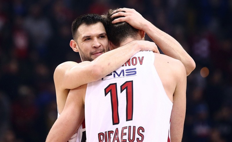 «Εμείς μάθαμε μπάσκετ στον Μιλουτίνοφ...»