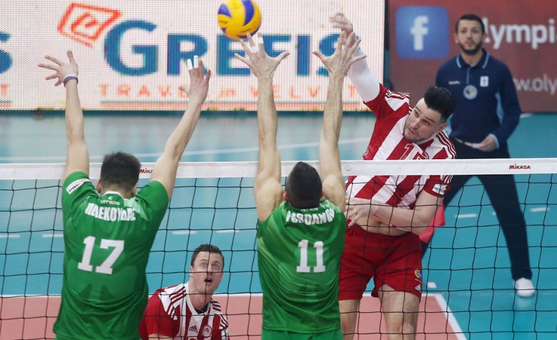 Παντού θα προσκυνάτε τον Ολυμπιακό!