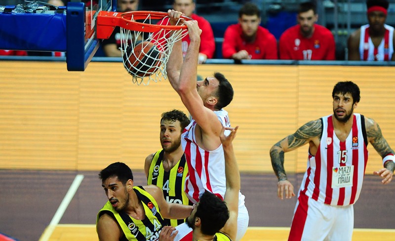 Με Μιλουτίνοφ το Top 10 (video)