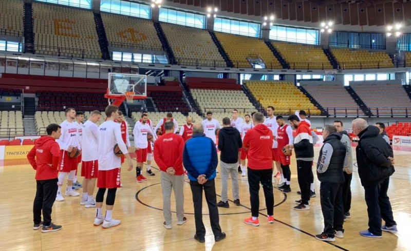 Επιστροφή Μιλουτίνοφ με Κίμκι!