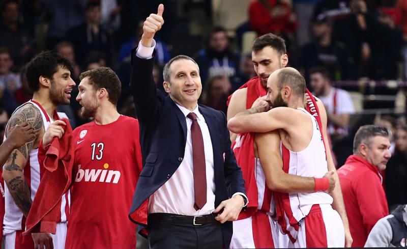 Live οι «ερυθρόλευκες» δηλώσεις