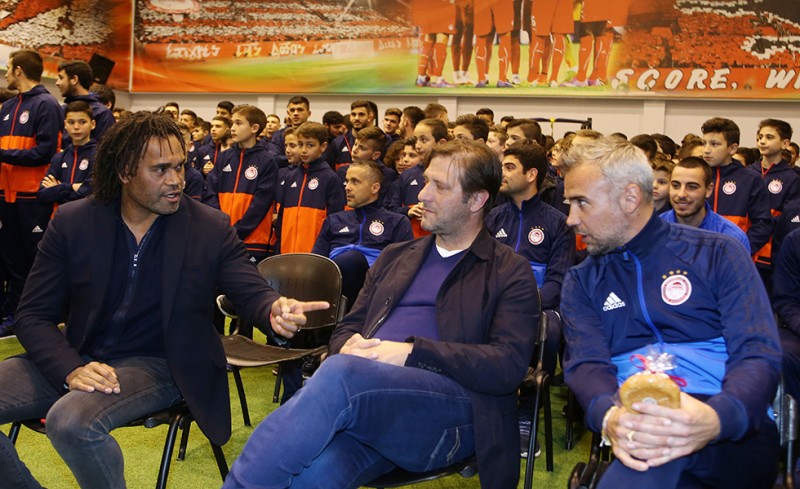 «Εσείς είστε το μέλλον του Ολυμπιακού»