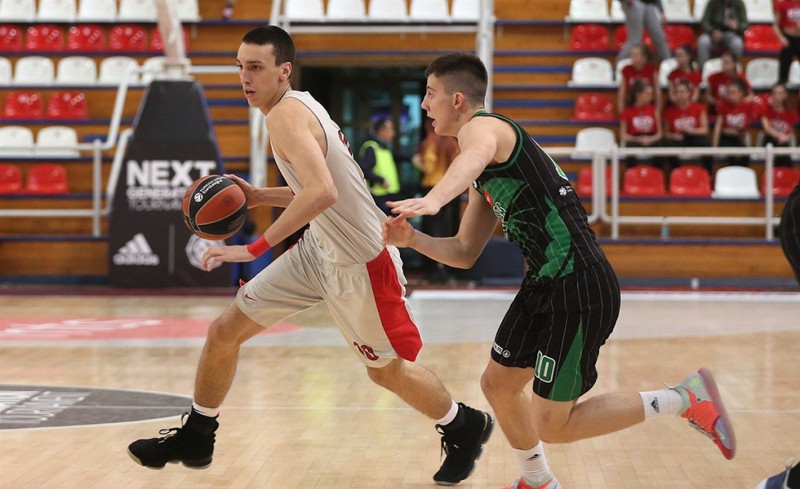 Έλαμψε ο Ποκουσέφσκι (video)