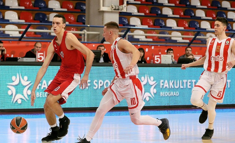 Πρεμιέρα με το... αριστερό