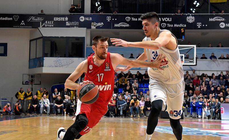 200άρισε ο Μάντζαρης