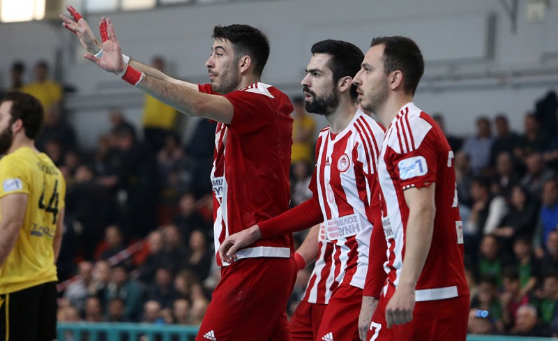 «Συγχαρητήρια στον αυτοκράτορα του ελληνικού αθλητισμού»