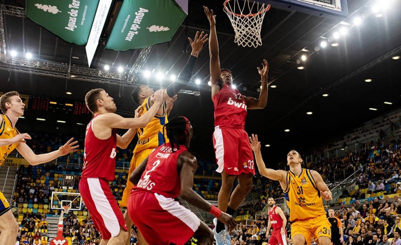 Μαύρα χάλια στην Ισπανία...