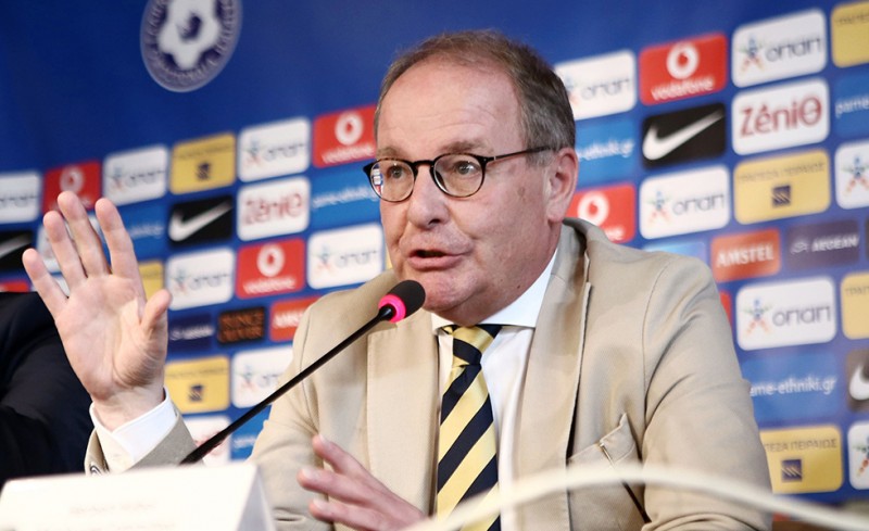 Ανελέητο κράξιμο από Χούμπελ για Γκαγκάτση και Παπαδόπουλο!