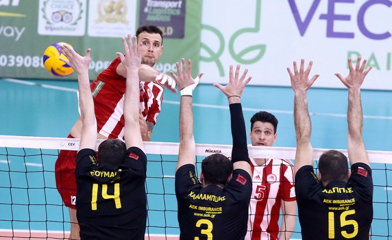 Το πρώτο «κάρφωμα» (στα πλέι οφ)