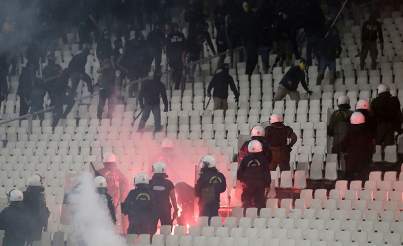 Άρχισαν τα... όργανα!