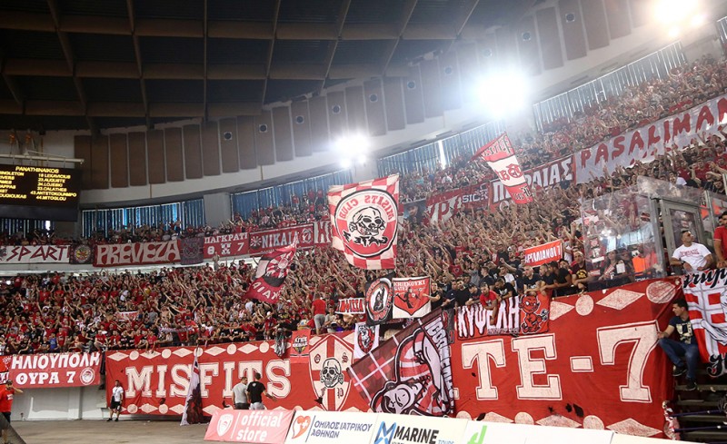 «Όλοι δίπλα στην ομάδα. Πιο ενωμένοι από ποτέ» (photo)