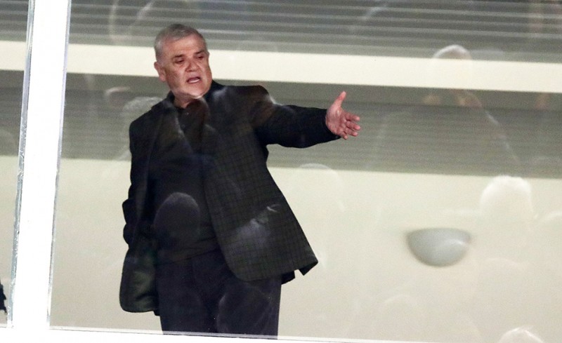 Μόνο μην του ζητήσετε μεταγραφές, ε!