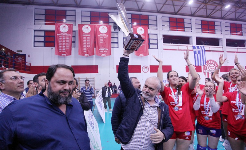 Άλλη μία κούπα για τον Πρόεδρο!