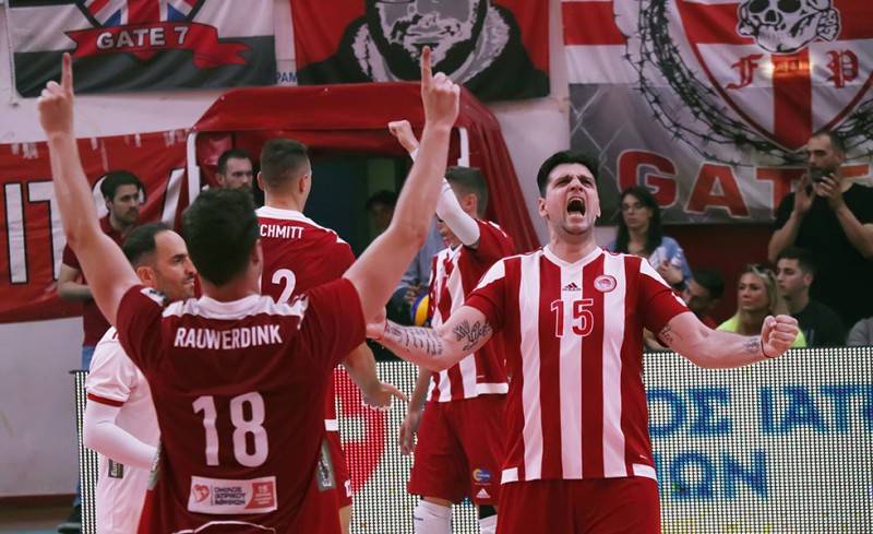 Καλώς τα παιδιά! Έρχεται κούπα με σκούπα... και άντε γεια!