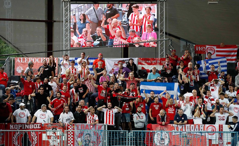 Και στη Γερμανία ο λαός του Θρύλου