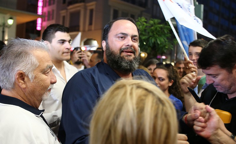 Κύμα ενθουσιασμού για τη νίκη του Πειραιά (video, photos)