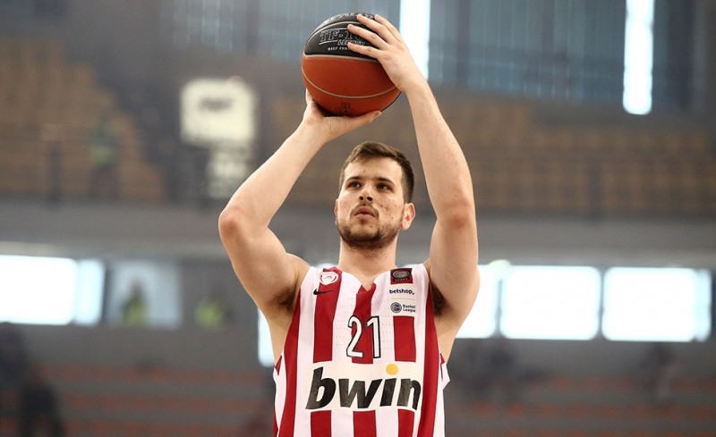 Παρελθόν ο Αγραβάνης