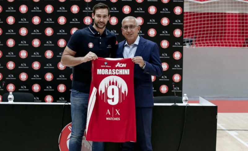 «Εξήγησα στον Μεσίνα ότι ο Ολυμπιακός πέτυχε με Έλληνες»