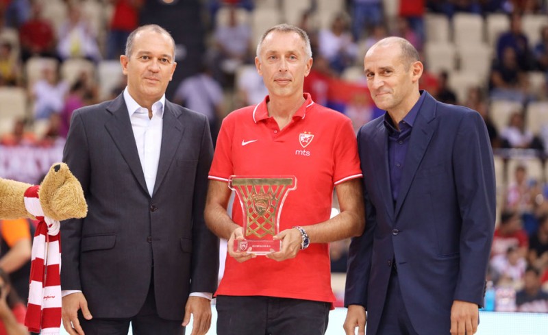 Βραβεύθηκε και αποθεώθηκε ο Τόμιτς (photo)