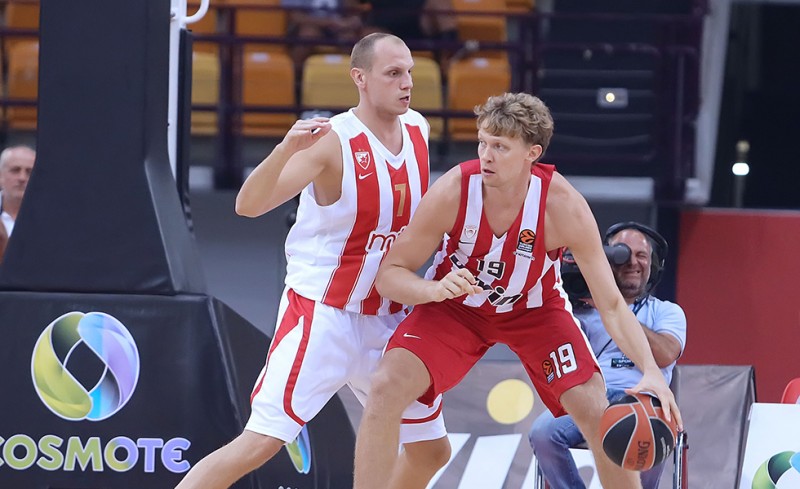 Στο πλευρό του Γκρέιντζερ ο Κουζμίνσκας (photo)