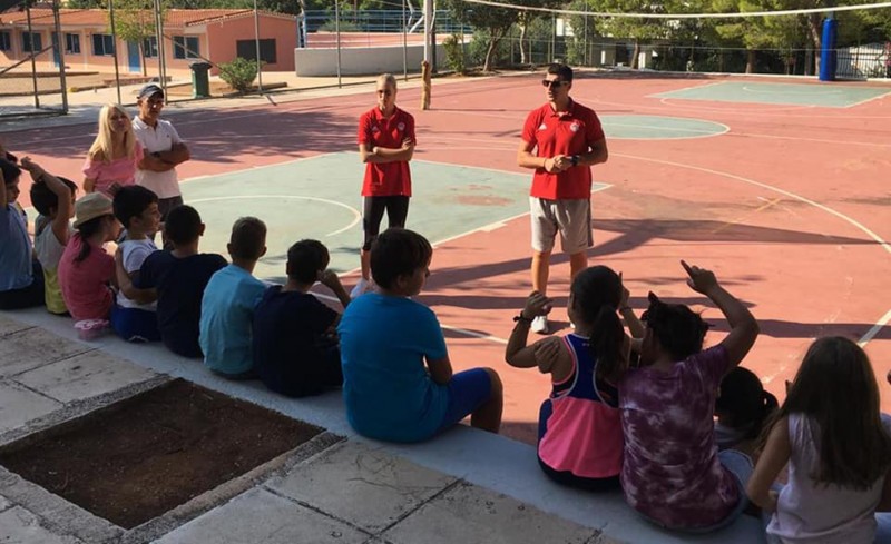Βρέθηκαν κοντά στα παιδιά (photos)