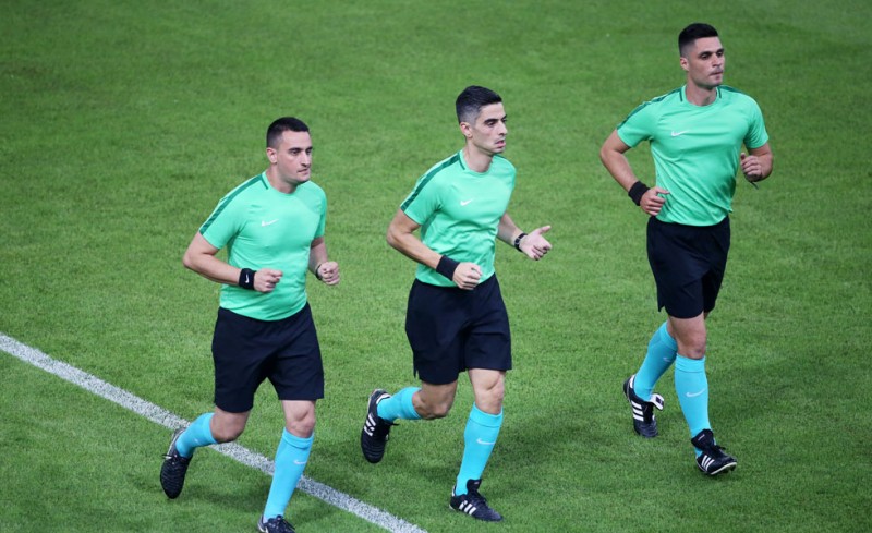 Νέοι κανονισμοί: Με τις τάπες στο καλάμι, απλό φάουλ!