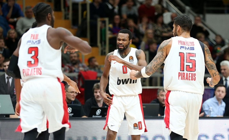 Θέλουν τον κόσμο δίπλα τους