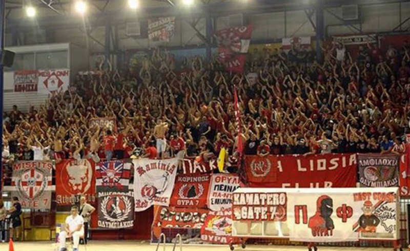 Το Παπαστράτειο... τρελοκομείο!